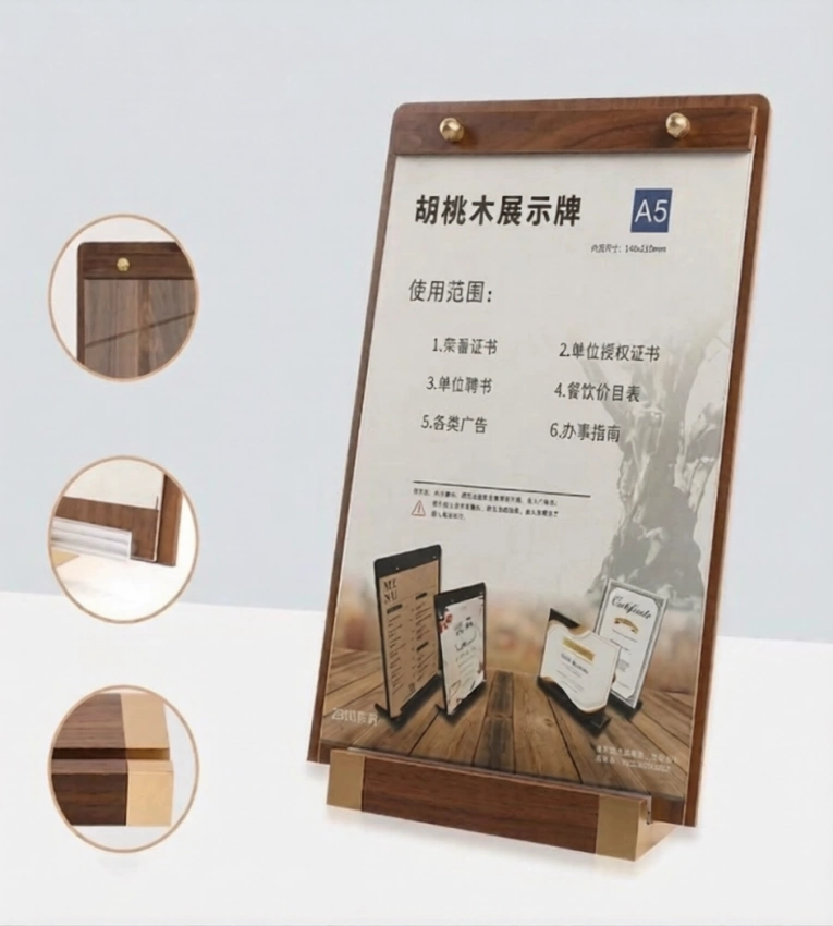 Présentoir A5 élégant et transparent, idéal pour afficher menus, promotions et documents en magasin, bureau ou restaurant